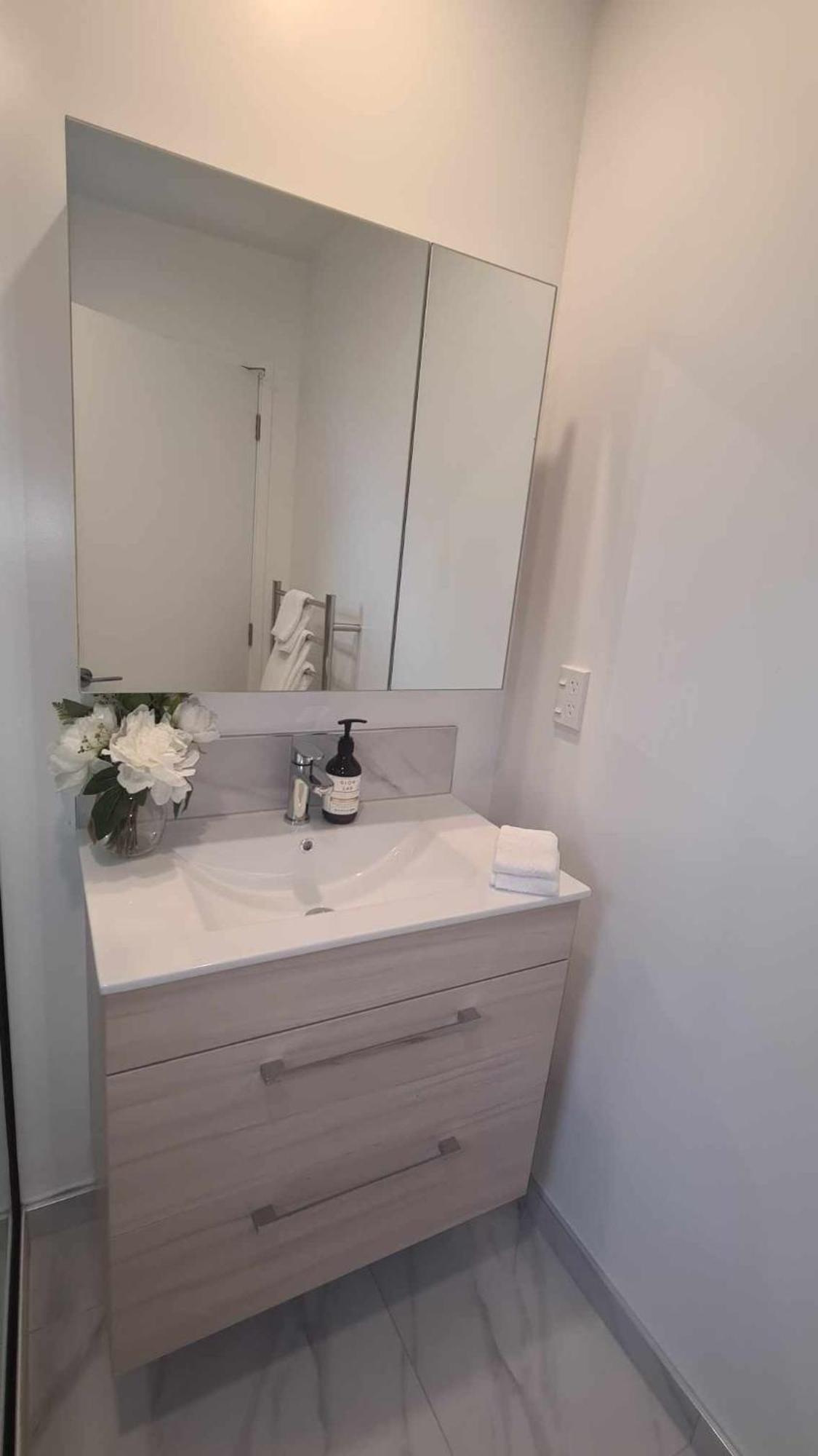 Cute On Cashel 10 Apartment Крайстчърч Екстериор снимка